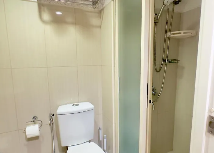 1-br Near Moa & Airport W Netflix - Balai Teresita Aparthotel Manila
